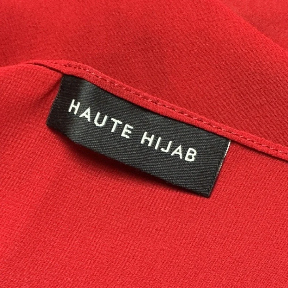 Haute‎ Hijab Hijab Women One Size Cherry New Without Tags